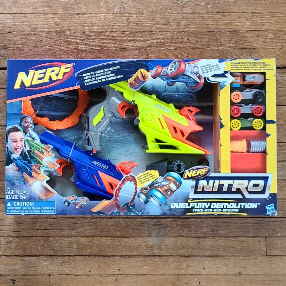 NWT Nerf Nitro Set